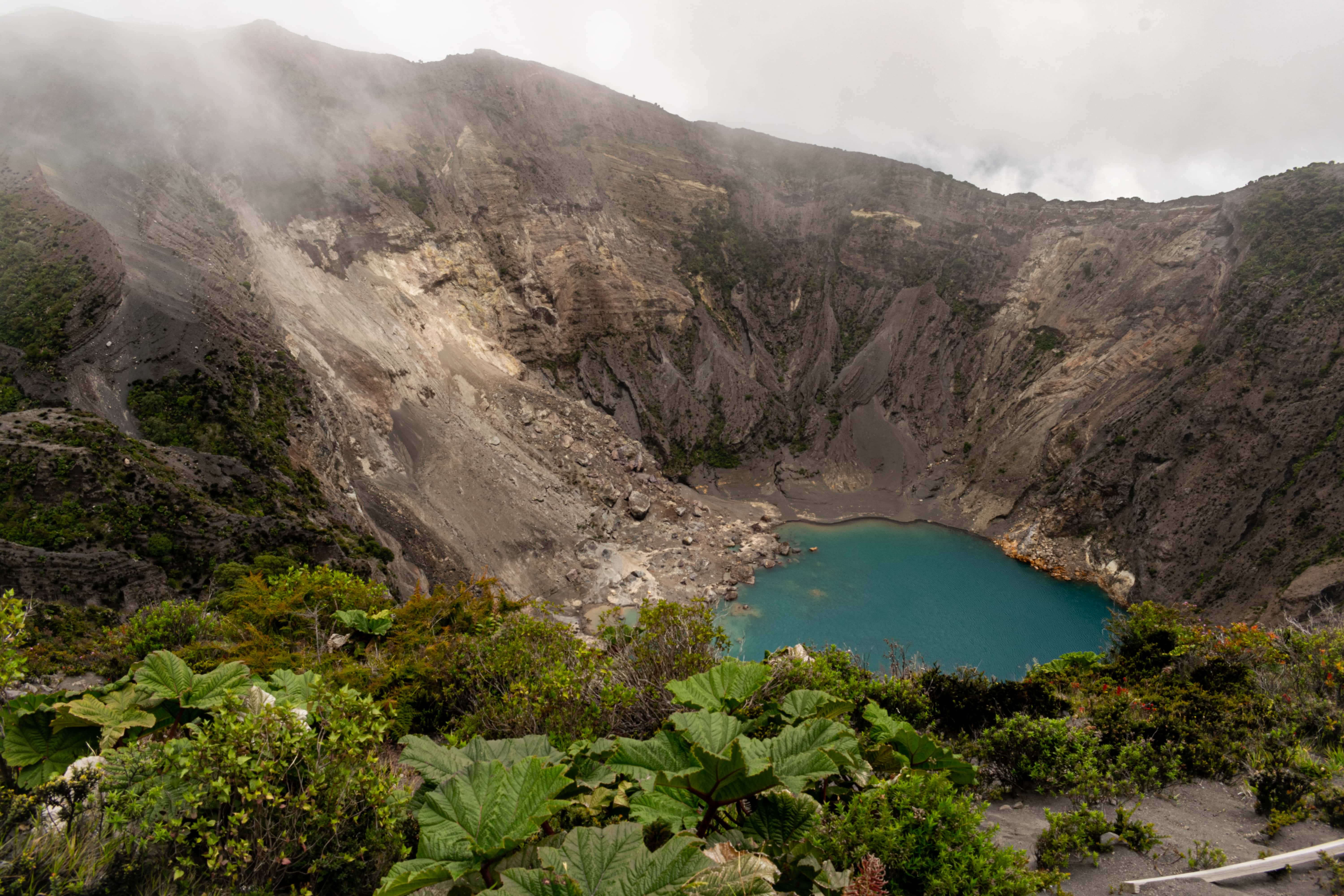 volcan-poas-min